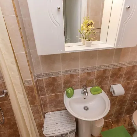 アパート Two-bedroom In Ražanac